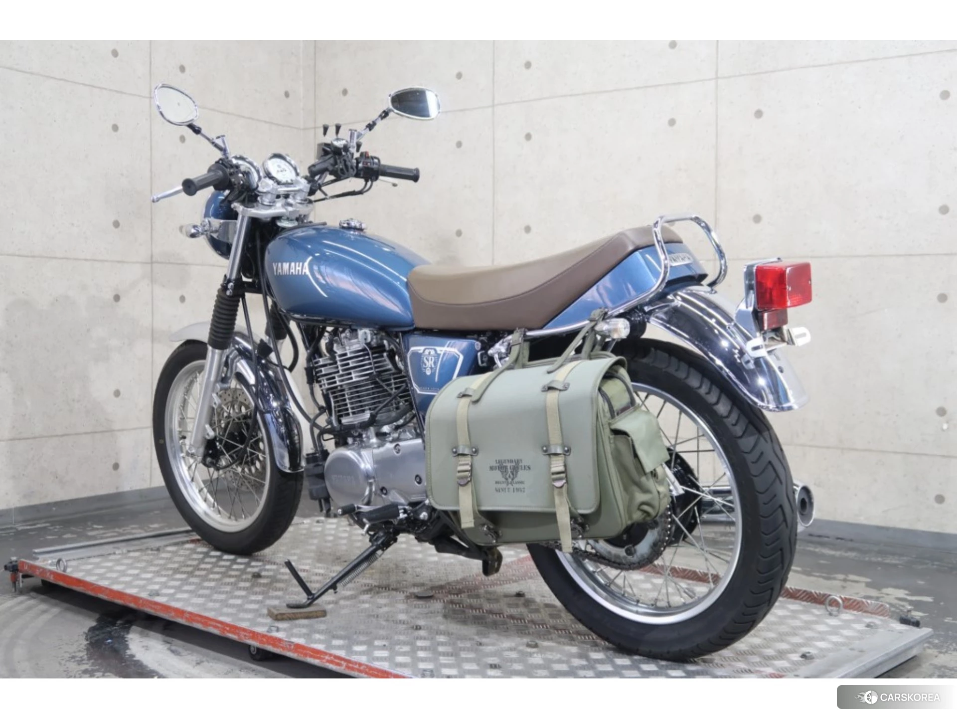 Yamaha SR 400 id 4183473 из Японии 8