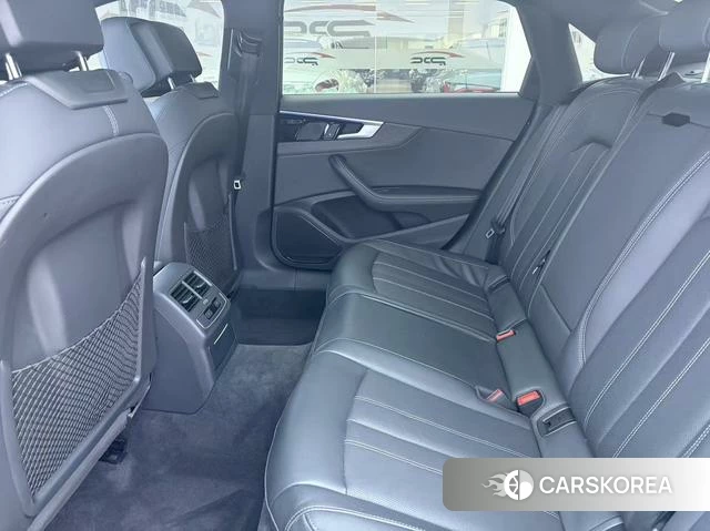 Audi A4L id 4333865 из Китая 8