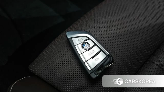 BMW 5 Series (G30) id 4682186 из Кореи 8
