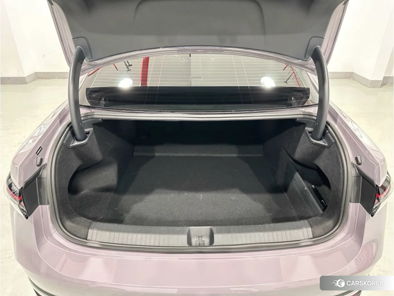 Volkswagen Passat id 4492950 из Китая 8