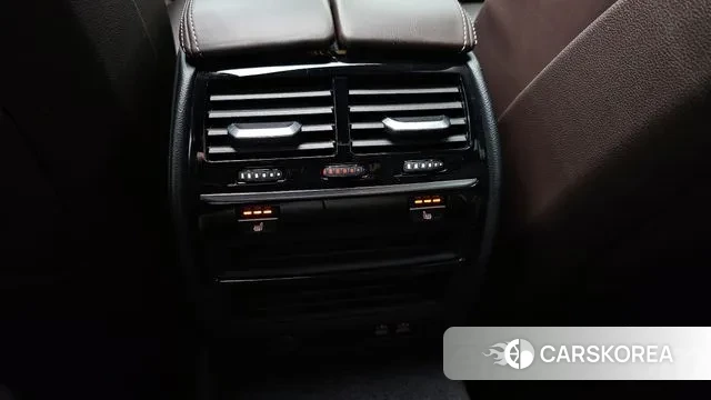 BMW 5 Series (G30) id 3672155 из Кореи 8