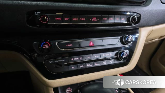 Kia All New Carnival id 4397981 из Кореи 8