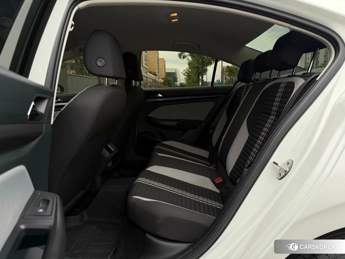 Volkswagen Bora id 4498954 из Китая 8