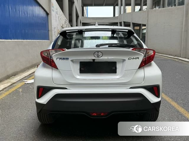 Toyota C-HR id 4255769 из Китая 8