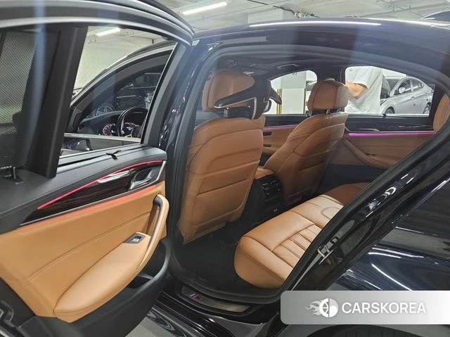 BMW 5 Series (G30) id 3923063 из Кореи 8