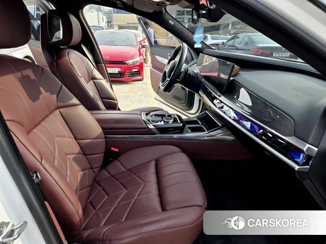 BMW 7 Series (G70) id 4360705 из Кореи 8