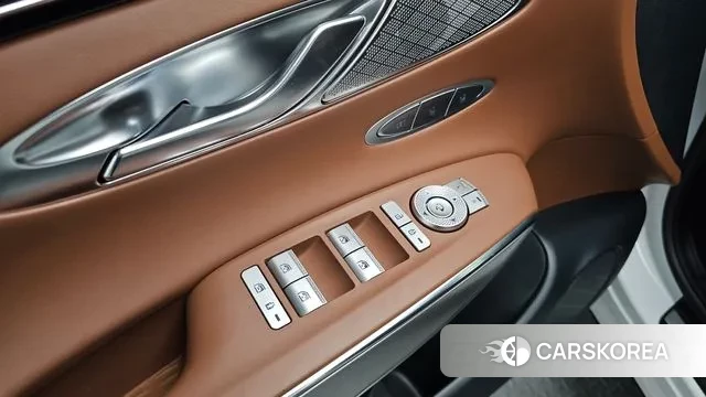 Genesis GV70 id 3708039 из Кореи 8