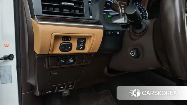 Lexus New ES300h id 3666996 из Кореи 8