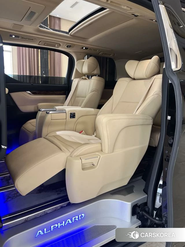 Toyota Elfa id 4321288 из Китая 8