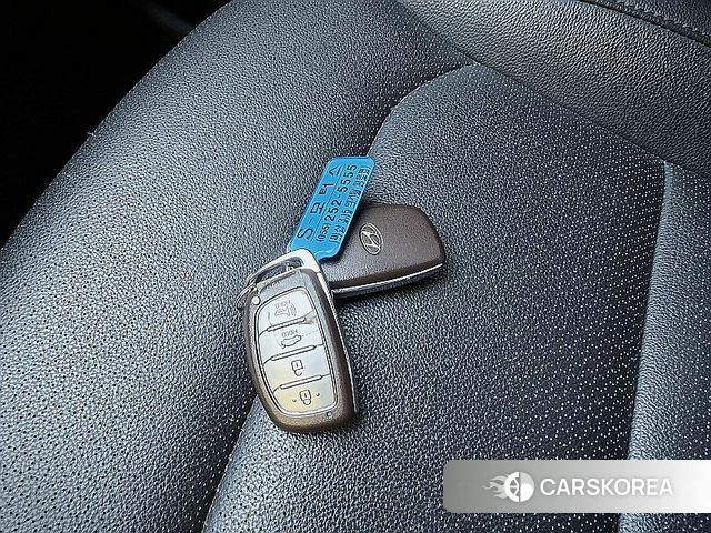 Hyundai Avante AD id 4465645 из Кореи 8