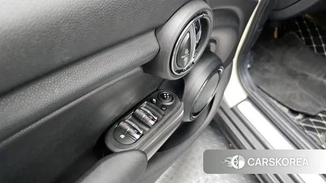 Mini Cooper D id 3193385 из Кореи 8