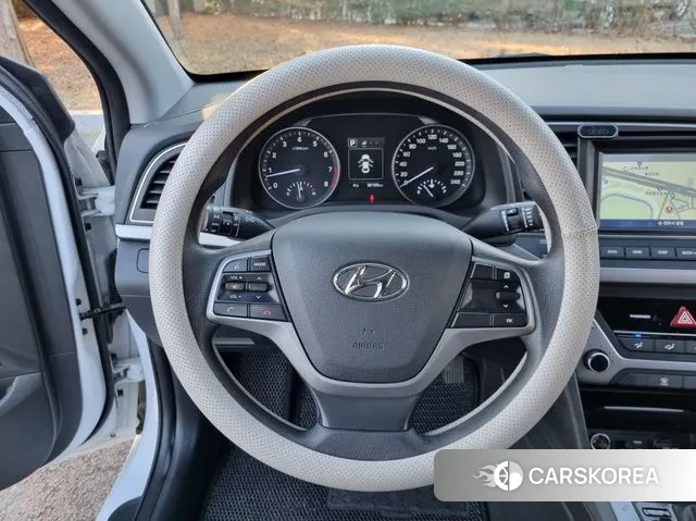 Hyundai Avante AD id 3558104 из Кореи 8