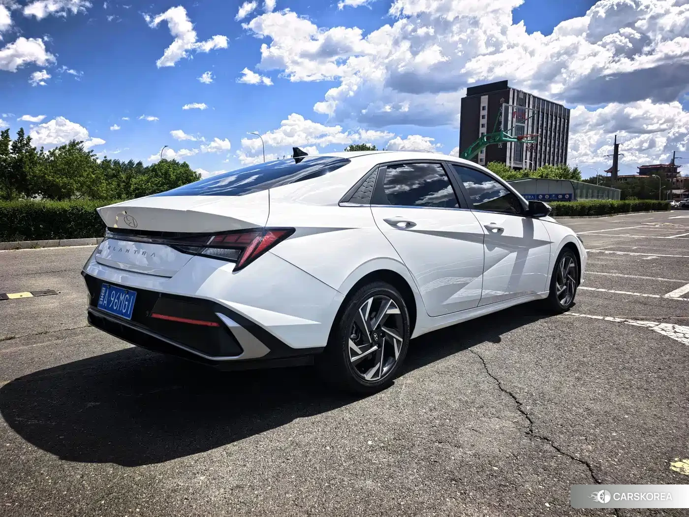 Hyundai Elantra id 4622281 из Китая 8