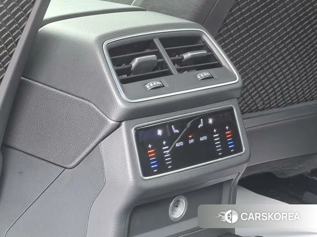 Audi A6L id 4290393 из Китая 8