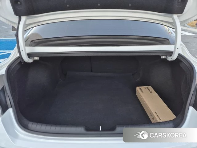 Hyundai Avante (CN7) id 3794170 из Кореи 8