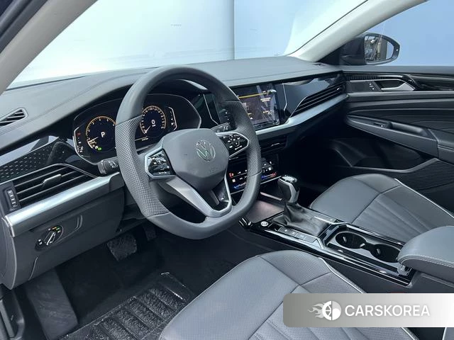 Volkswagen Passat id 4207409 из Китая 8