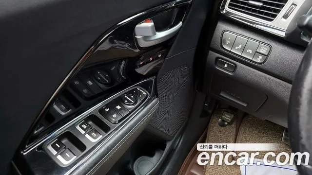 Kia Niro id 2928398 из Кореи 8