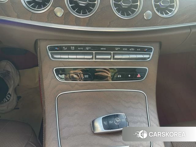 Mercedes-Benz E-class id 4265331 из Китая 8