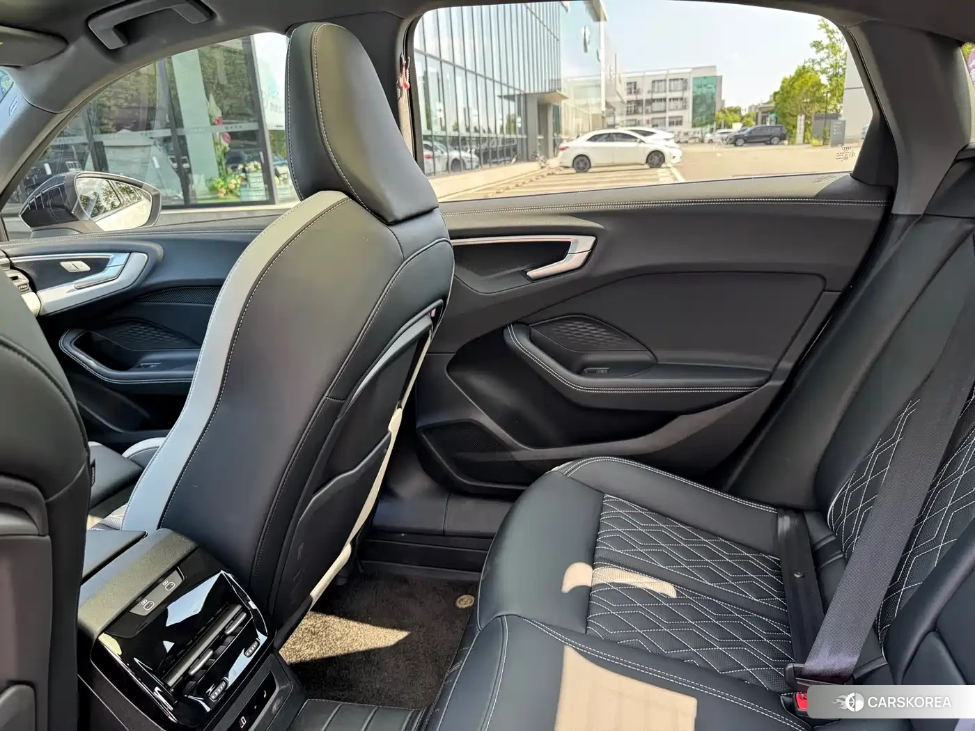 Audi A5L id 4644489 из Китая 8