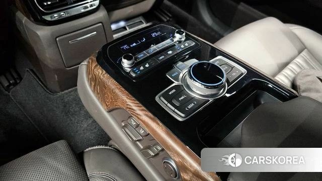 Genesis G90 id 3924759 из Кореи 8