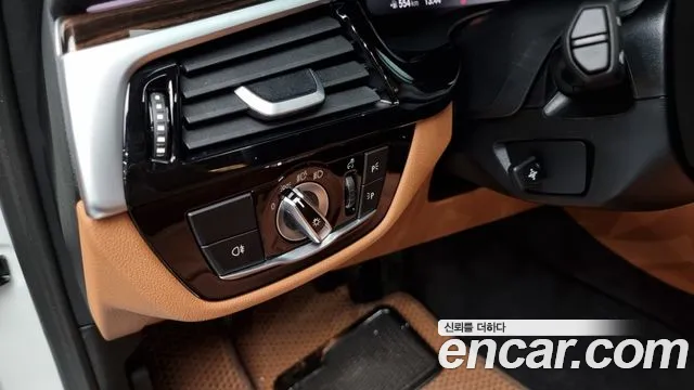 BMW 5 Series (G30) id 2653637 из Кореи 8