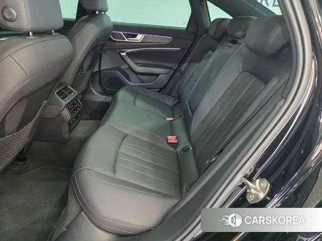 Audi A6 (C8) id 3690298 из Кореи 8