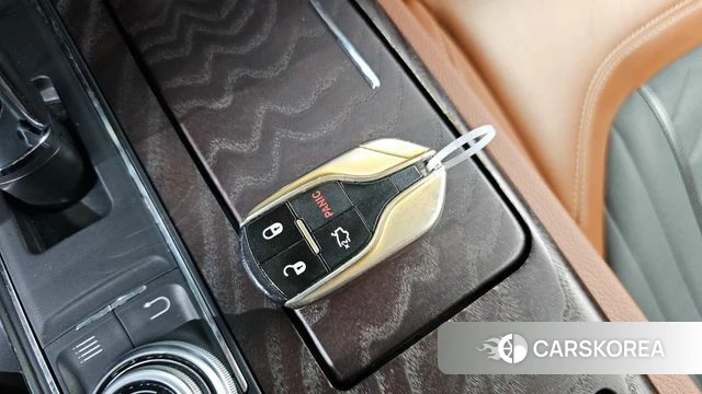 Maserati Quattroporte id 4638337 из Кореи 8
