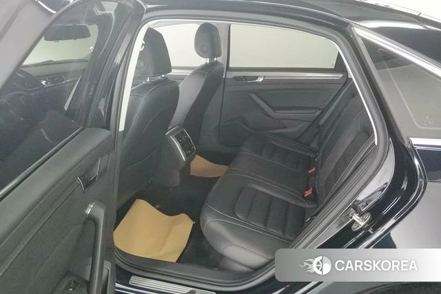 Volkswagen Passat id 4234861 из Китая 8