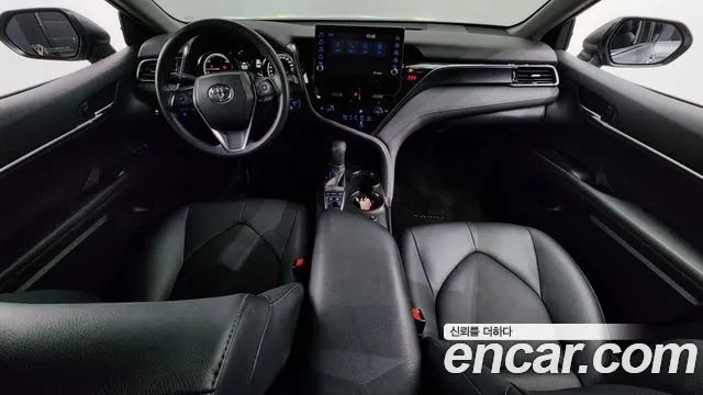 Toyota Camry (XV70) id 2660691 из Кореи 8