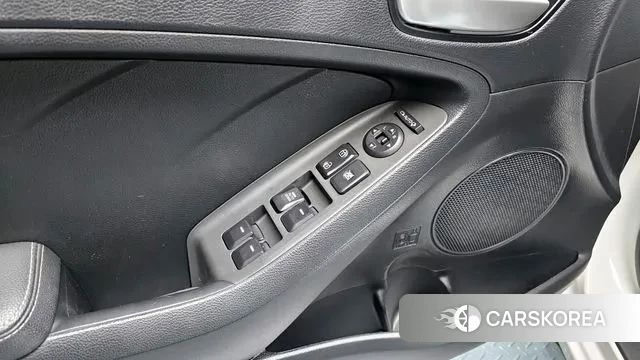 Kia The New K3 id 3470054 из Кореи 8