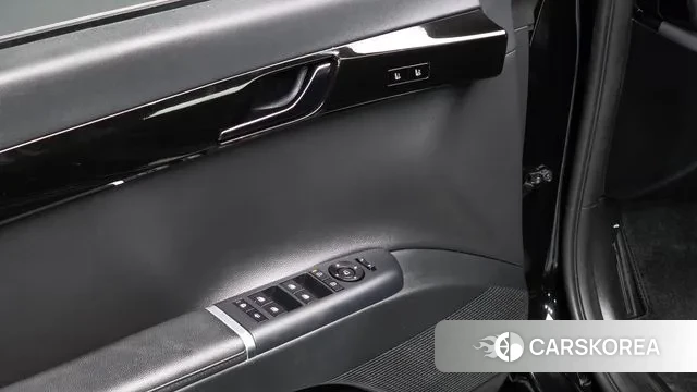 Hyundai Grandeur Hybrid (GN7) id 3523490 из Кореи 8