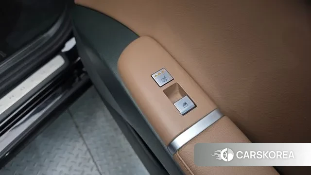 Hyundai Grandeur Hybrid (GN7) id 3600037 из Кореи 8