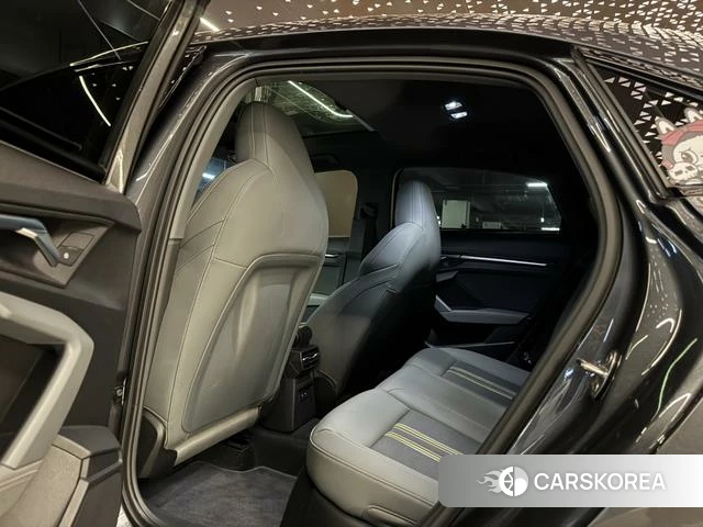 Audi A3 id 4259350 из Китая 8