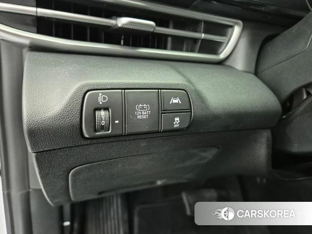 Hyundai Avante Hybrid (CN7) id 4618887 из Кореи 8