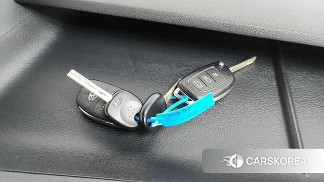 Hyundai Solati id 4395275 из Кореи 8