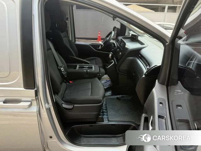 Hyundai Staria id 3827728 из Кореи 8