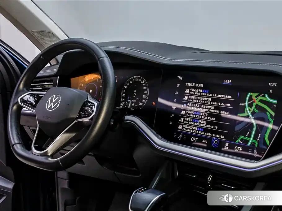 Volkswagen Touareg id 4570746 из Китая 8