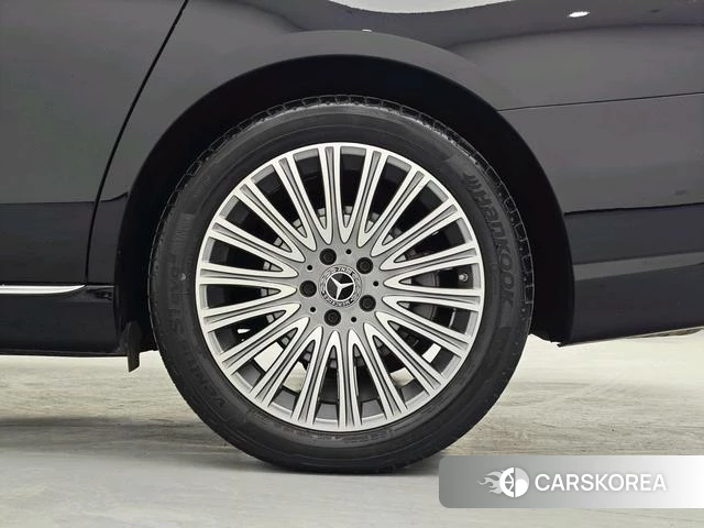 Mercedes-Benz E-class id 4265416 из Китая 8