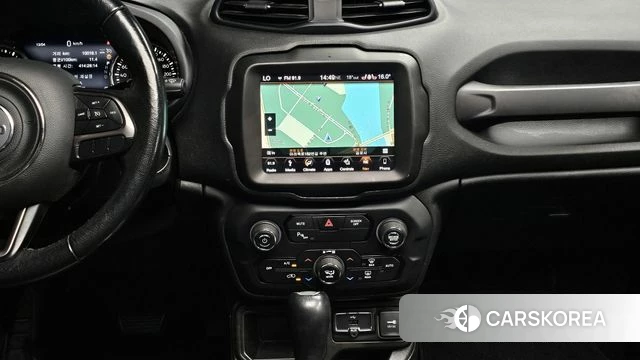 Jeep Renegade id 3924618 из Кореи 8