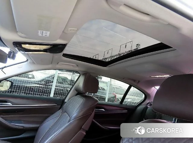 BMW 5 Series (G30) id 4197043 из Кореи 8