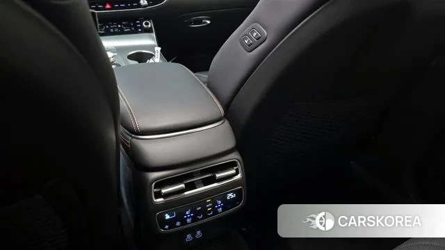 Genesis GV70 id 3466978 из Кореи 8