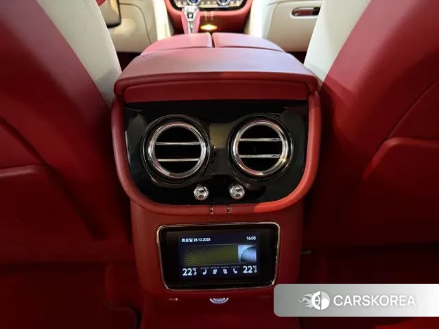 Bentley Bentayga id 3607113 из Кореи 8