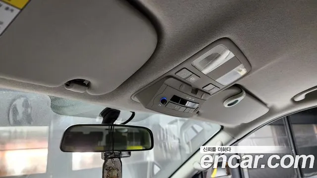 Hyundai The New Grand Starex id 2400218 из Кореи 8