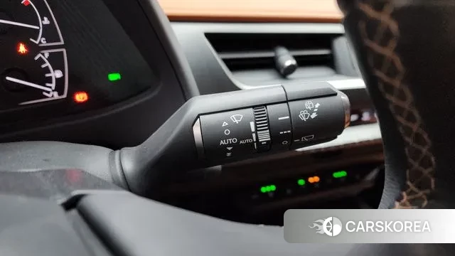 Lexus UX250h id 3611695 из Кореи 8