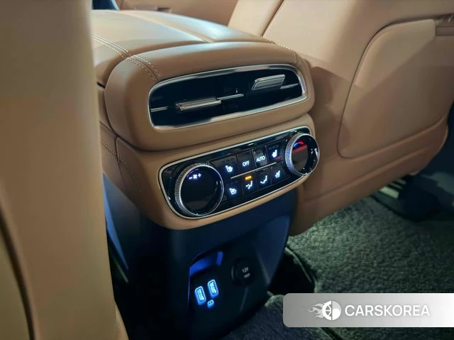 Genesis GV80 id 3982169 из Кореи 8