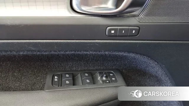 Volvo XC40 id 2970386 из Кореи 8