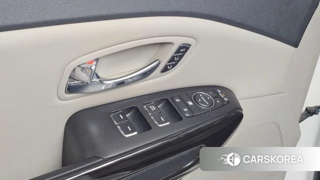 Kia The New Carnival id 4508222 из Кореи 8