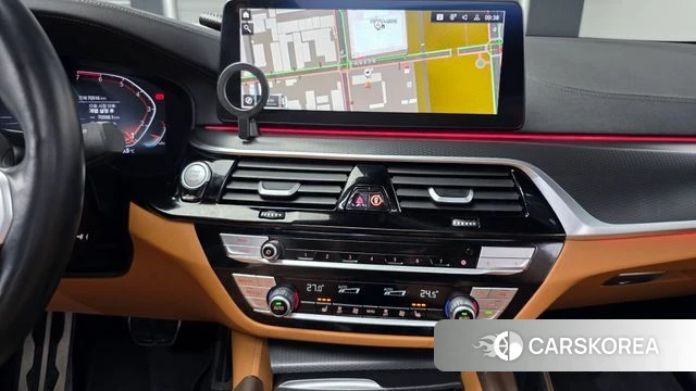 BMW 5 Series (G30) id 3826581 из Кореи 8