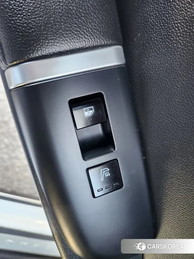 Hyundai Grandeur (GN7) id 3610492 из Кореи 8