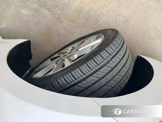 Hyundai Avante AD id 3682638 из Кореи 8